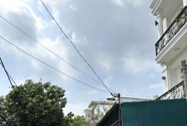 Bán Nhà 3 Tầng Mới 60M2_4*15 Cạnh KDC Hồng Long Hiệp Bình Phước Thủ Đức chỉ 6.1 tỷ